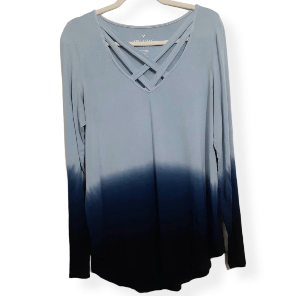 AEO Soft & Sexy Size Large T-Shirt Top Long Sleeve